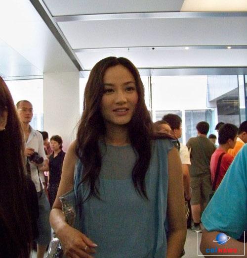 瞿颖