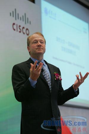 <a href=http://www.cbinews.com/inc/show_companymore.jsp?id=6 target=_blank><font color=red>思科</font></a>董事会主席兼首席执行官约翰@钱伯斯