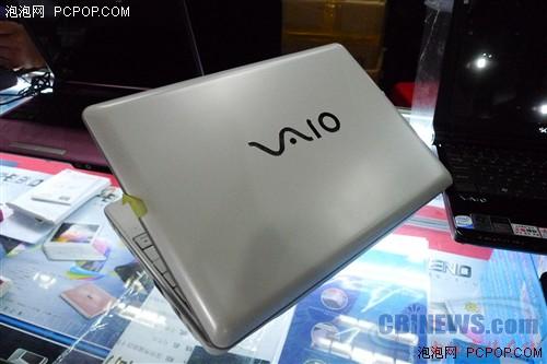 正品索尼VAIO标志为烫金工艺制成