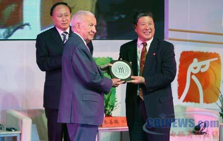 萨马兰奇(图) 中国人心目中永远的朋友