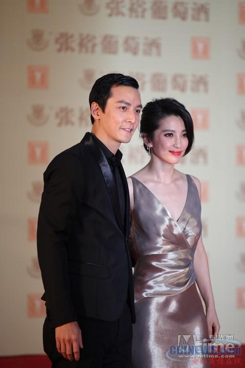 上海电影节红 吴彦祖李冰冰