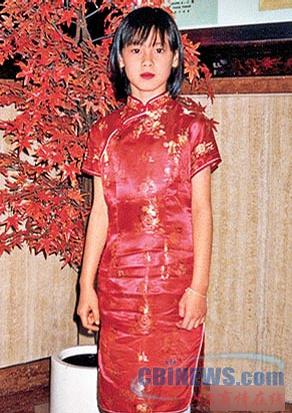 梁洛施童年十足的美人胚子